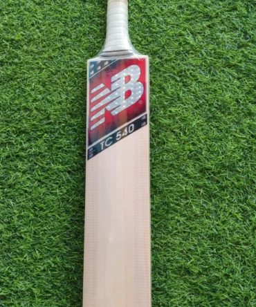 NEW BALANCE TC 540 ENGLISH WILLOW CRICKET BAT